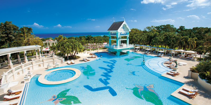 Travel blog: Sandals Ochi Beach Resort: The Height of Luxury Caribbean All-Inclusive Escapes