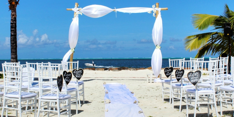 Wedding on a Caribbean beach