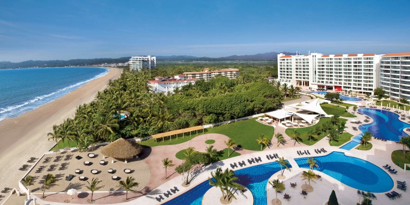 Planning the Perfect Stay in Puerto Vallarta Resorts - Dreams Abroad