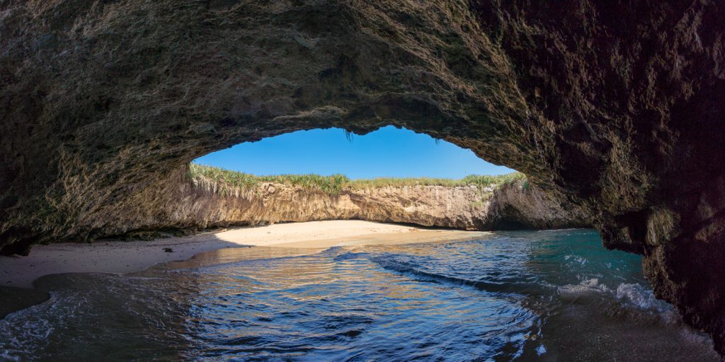 A Complete Guide to Islas Marietas: Mexico's Hidden Beach - Caribbean ...