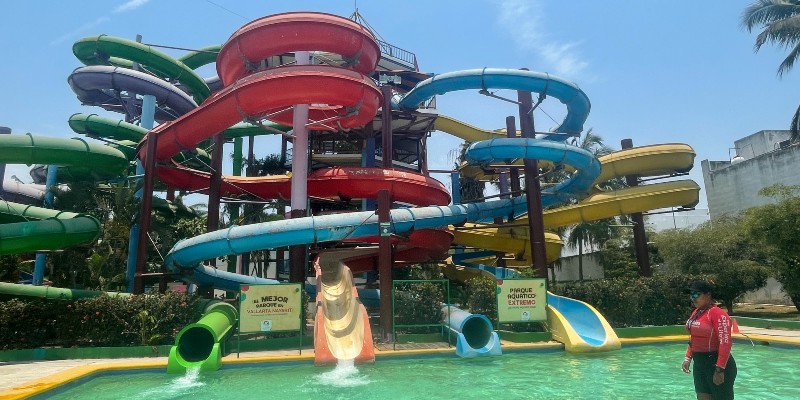 water park slides and pool