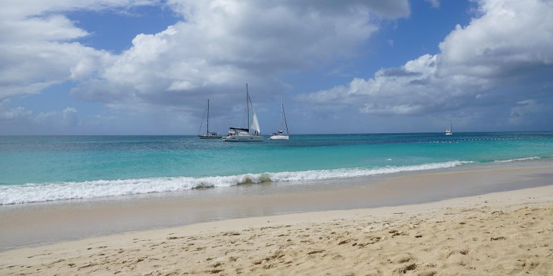 Antigua vs St Lucia: Where Should You Go & Why?