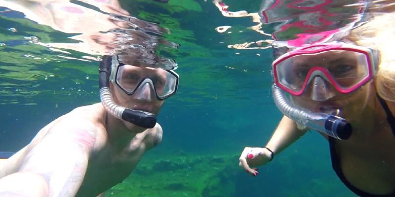 Two people snorkelling